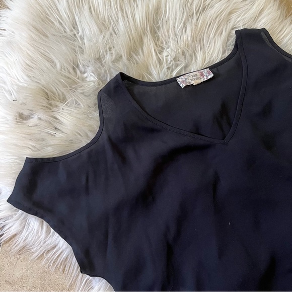 Sheer black blouse - Picture 3 of 3